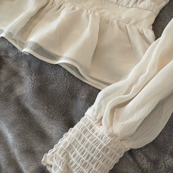 Express Cream Wrap Top - Picture 6 of 10